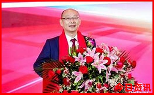 2025官方入口年揭秘新独家资料澳门全网热议-2025港澳资料免费大全